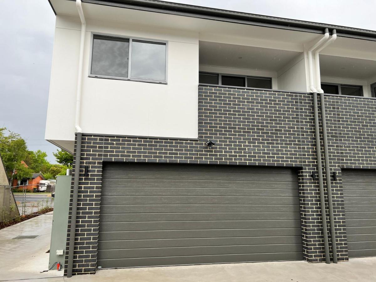 Holiday home Stunning Dickson Luxe 3br 2bath Double Garage Wifi Brand New Canberra