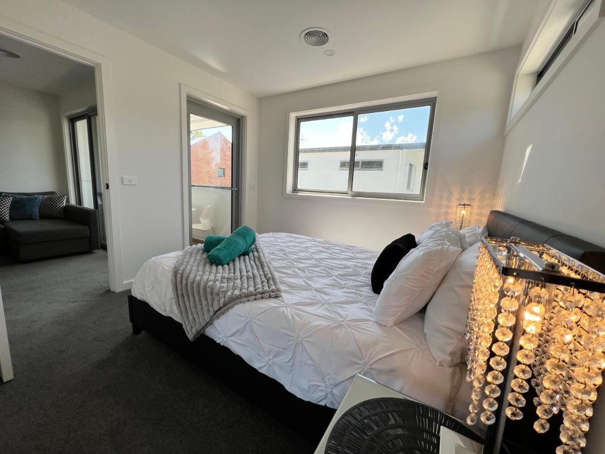 Stunning Dickson Luxe 3br 2bath Double Garage Wifi Brand New * Canberra