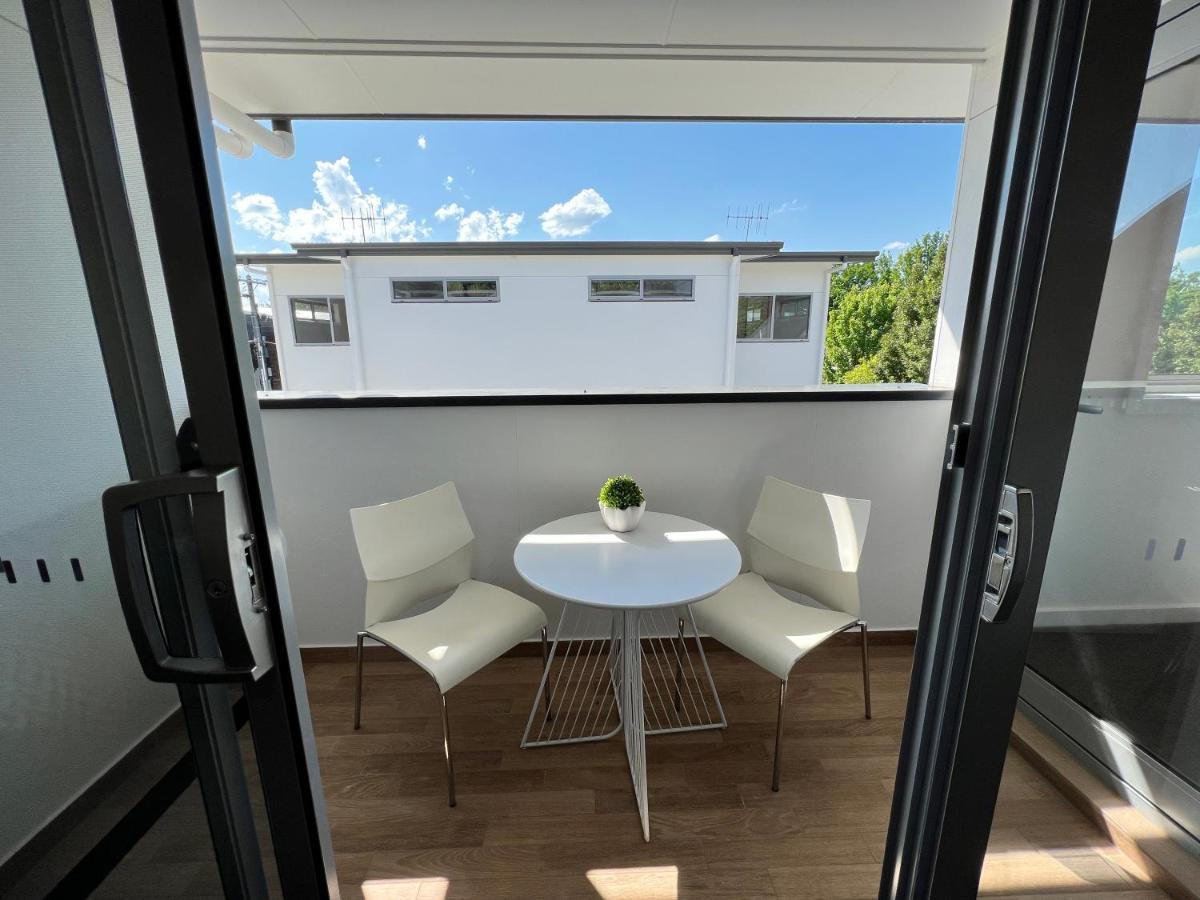 Holiday home Stunning Dickson Luxe 3br 2bath Double Garage Wifi Brand New Canberra