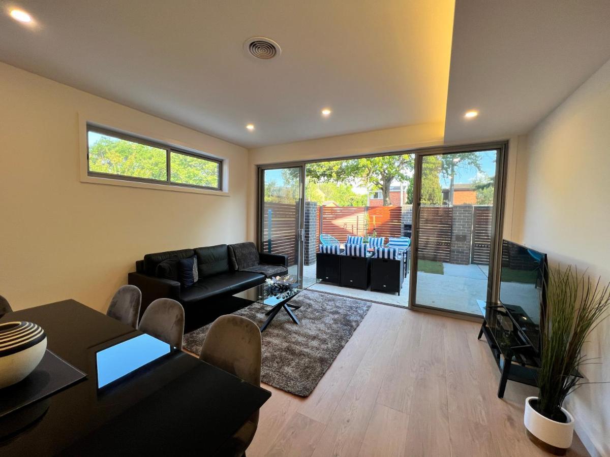 Stunning Dickson Luxe 3br 2bath Double Garage Wifi Brand New *