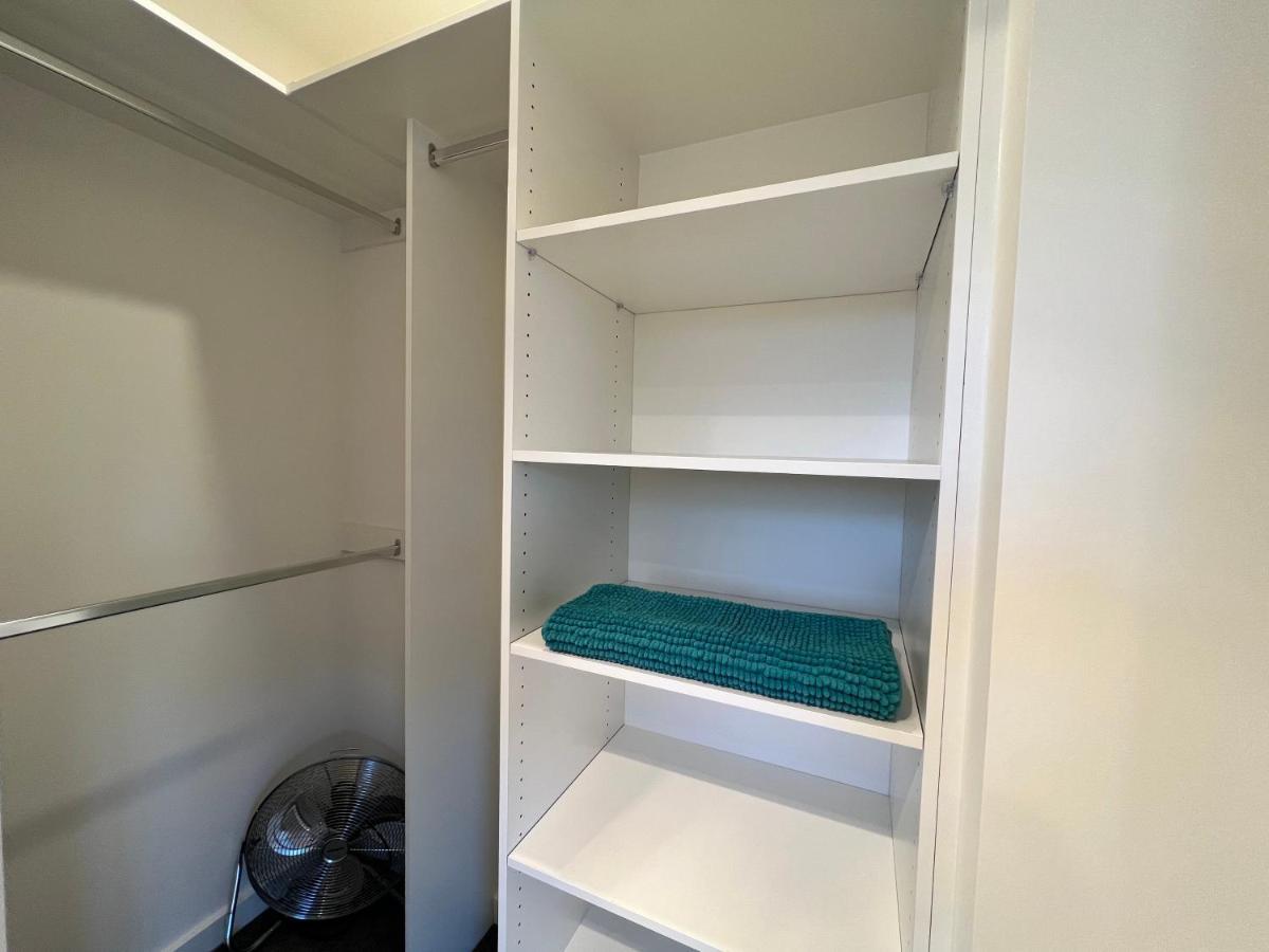Stunning Dickson Luxe 3br 2bath Double Garage Wifi Brand New Holiday home Canberra