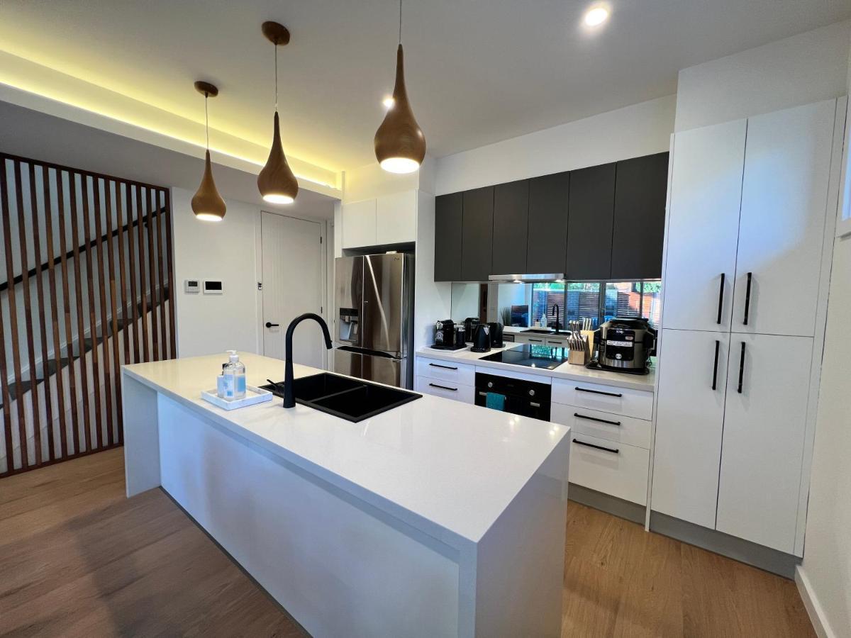 Stunning Dickson Luxe 3br 2bath Double Garage Wifi Brand New