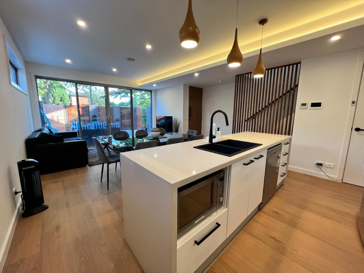 Stunning Dickson Luxe 3br 2bath Double Garage Wifi Brand New Canberra