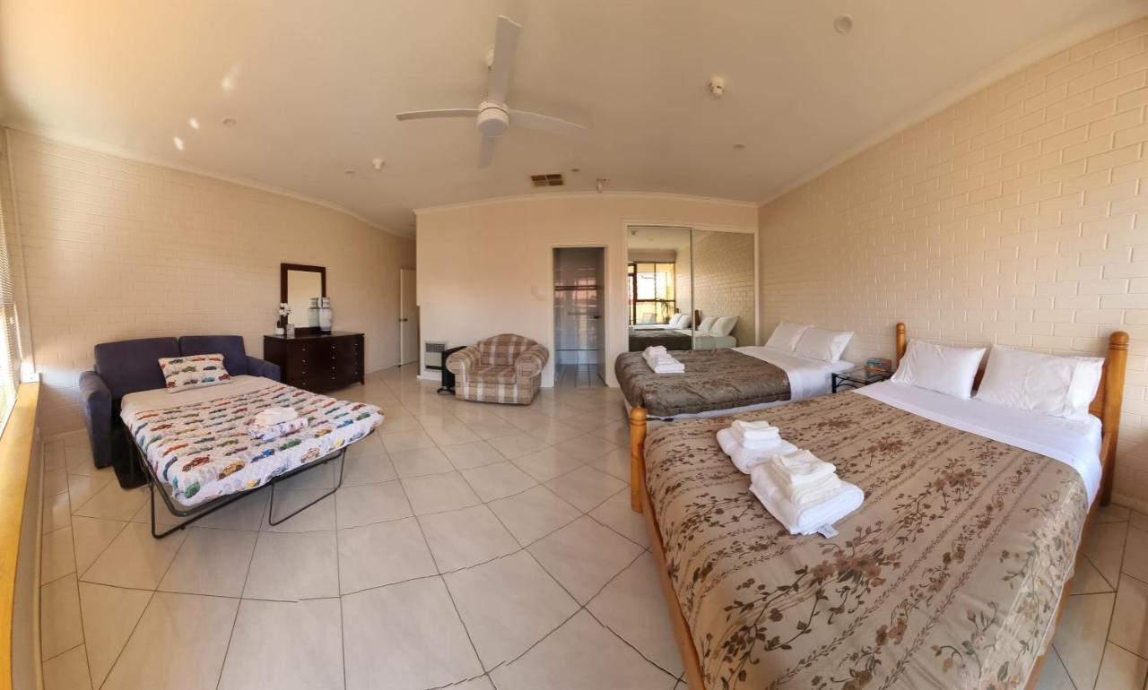 Apartment Tuggeranong Short #10c - Sleeps 6 Canberra