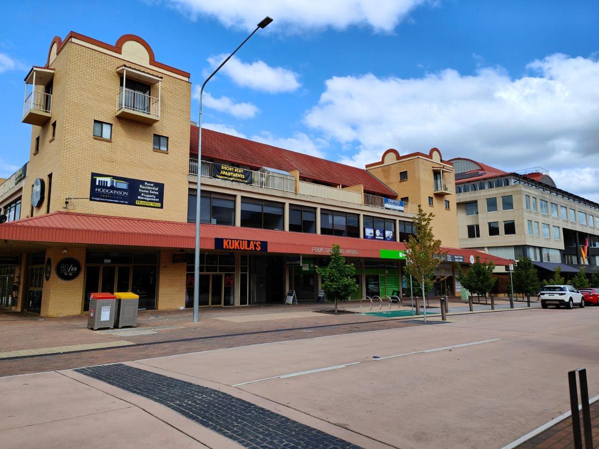 Tuggeranong Short #10c - Sleeps 6