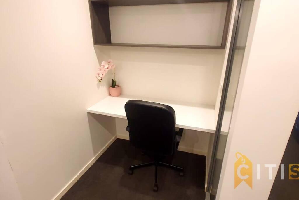 Apartment Delight In Dickson -2bd 2bth 2csp *