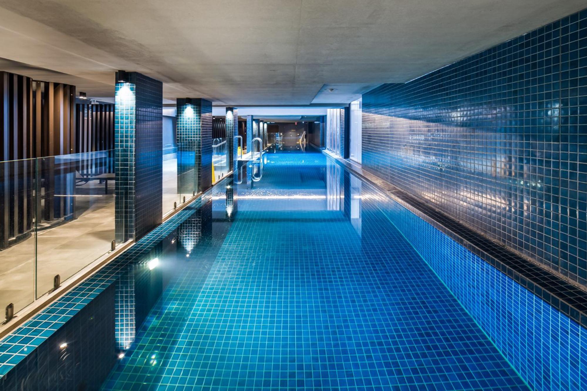 Chic 3-bed In With Pool, Sauna And Gym *