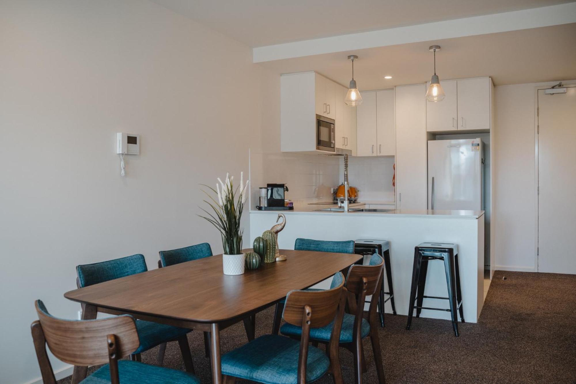 1-bed With Balcony, Rooftop Bbq & Parking * Canberra