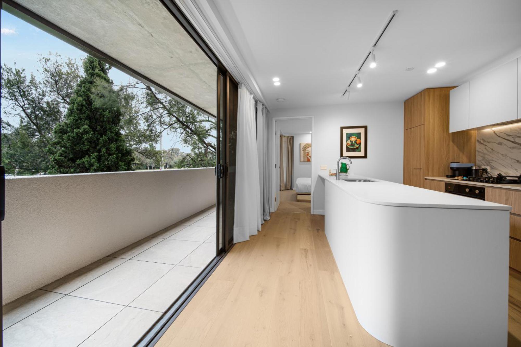 Apartment Elegant 2-bed By Lyneham Wetlands Near The Cbd *