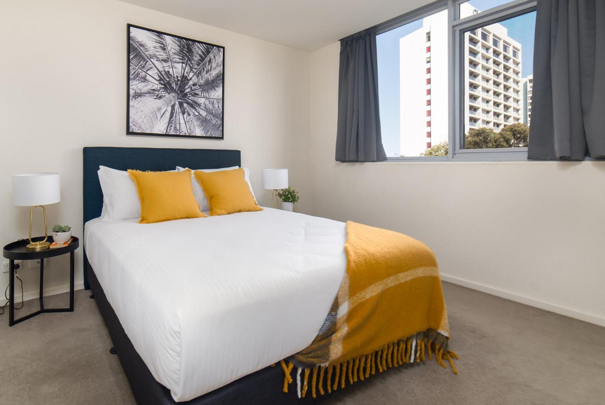 Apartment 1-bed With Parking Bbq And Indoor Pool