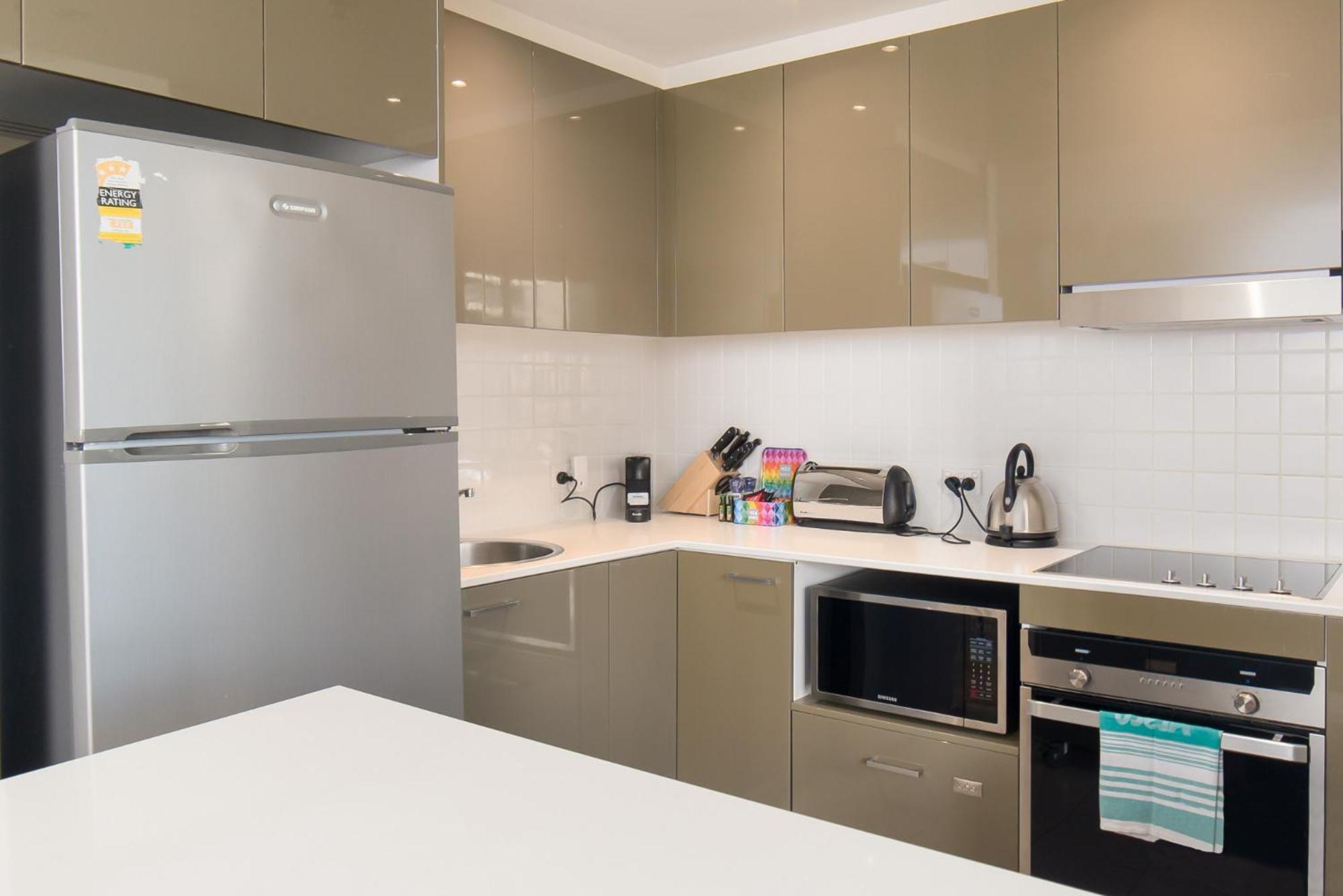 1-bed With Parking Bbq And Indoor Pool Canberra