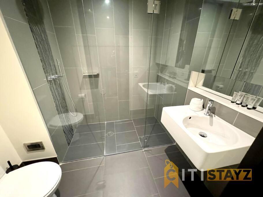In New Acton - 2bd 2bth * Canberra