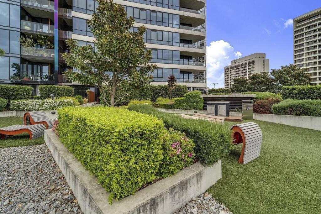 In New Acton - 2bd 2bth Apartment Canberra