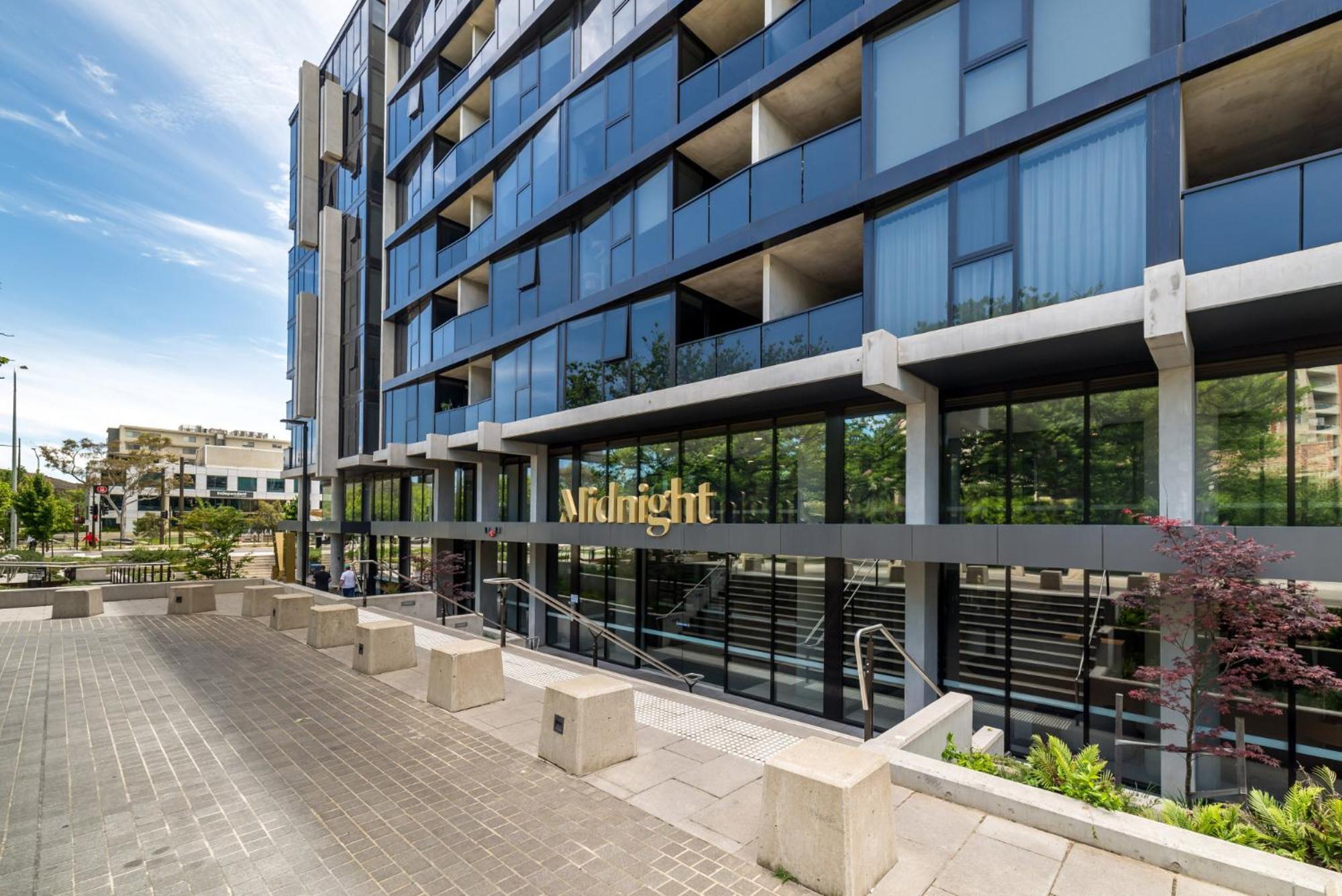 Chic 3-bed In With Pool, Sauna And Gym *