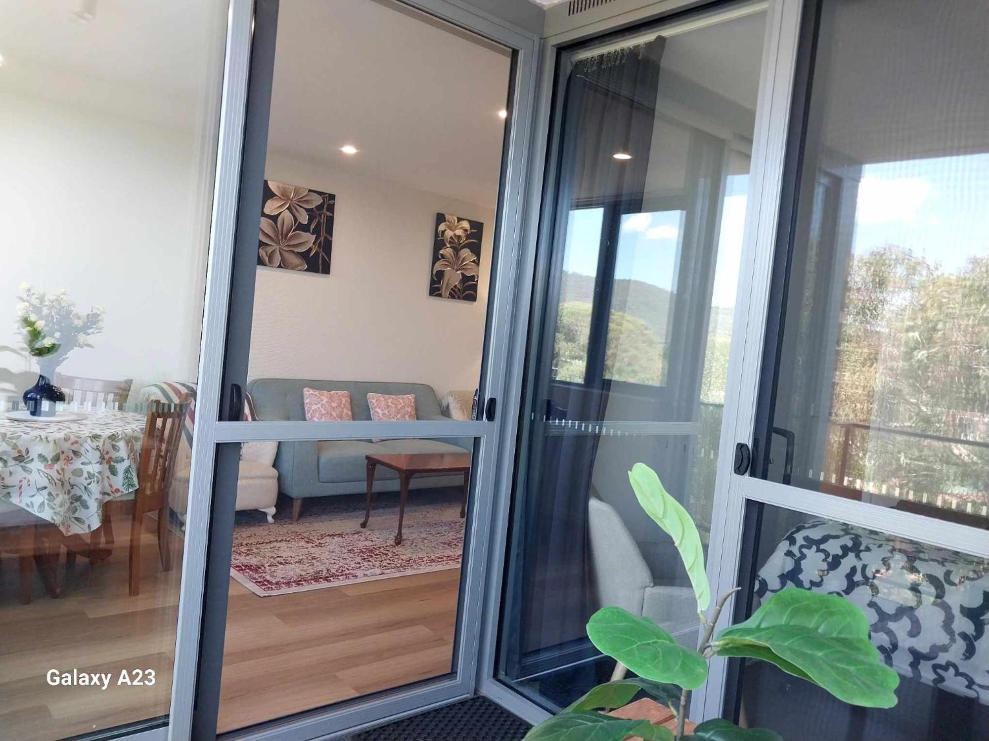 Lux 2 Bed 2 Bath Secure Parking In The Heart Of Dickson, * Canberra