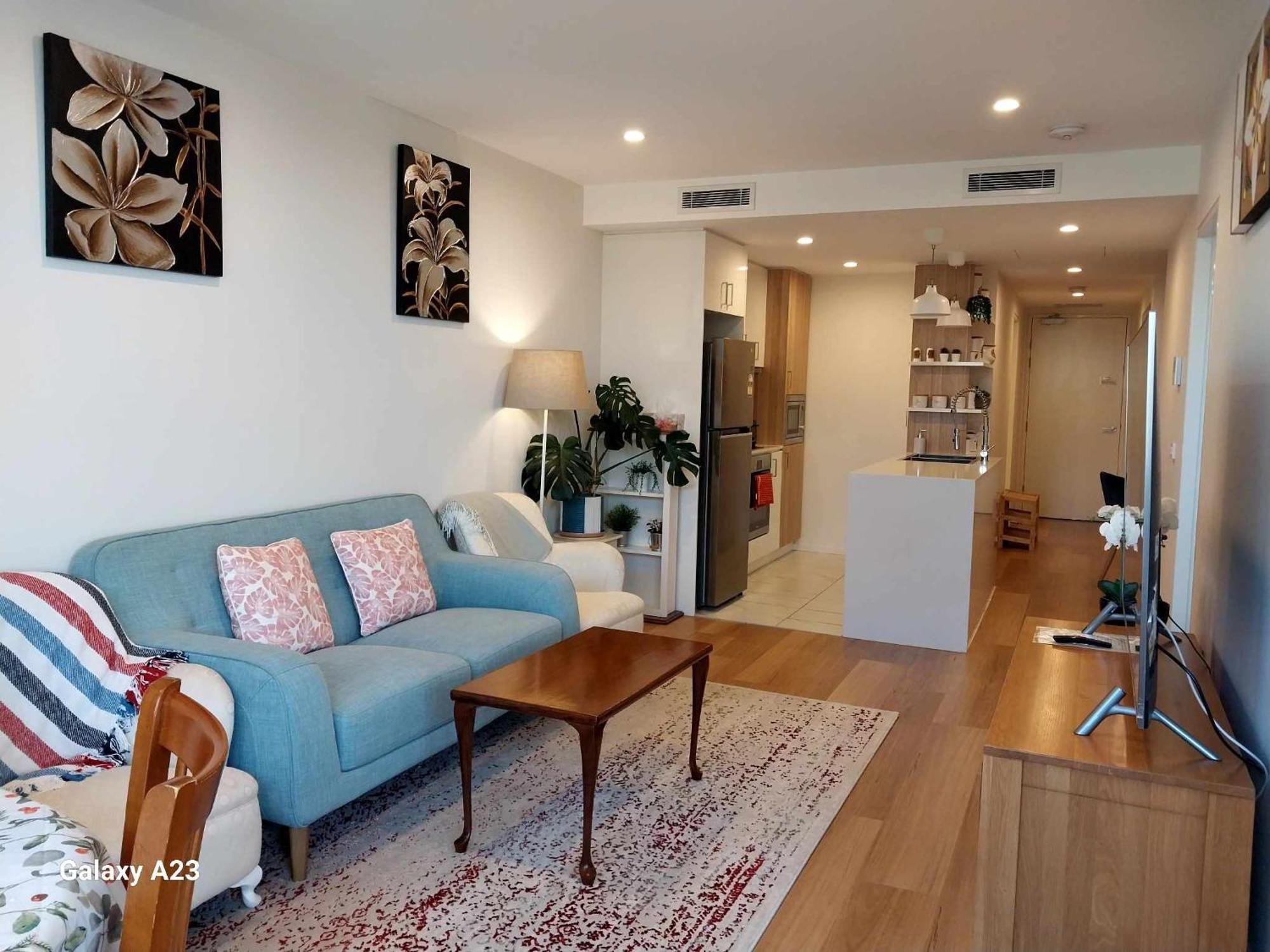 Apartment Lux 2 Bed 2 Bath Secure Parking In The Heart Of Dickson, *