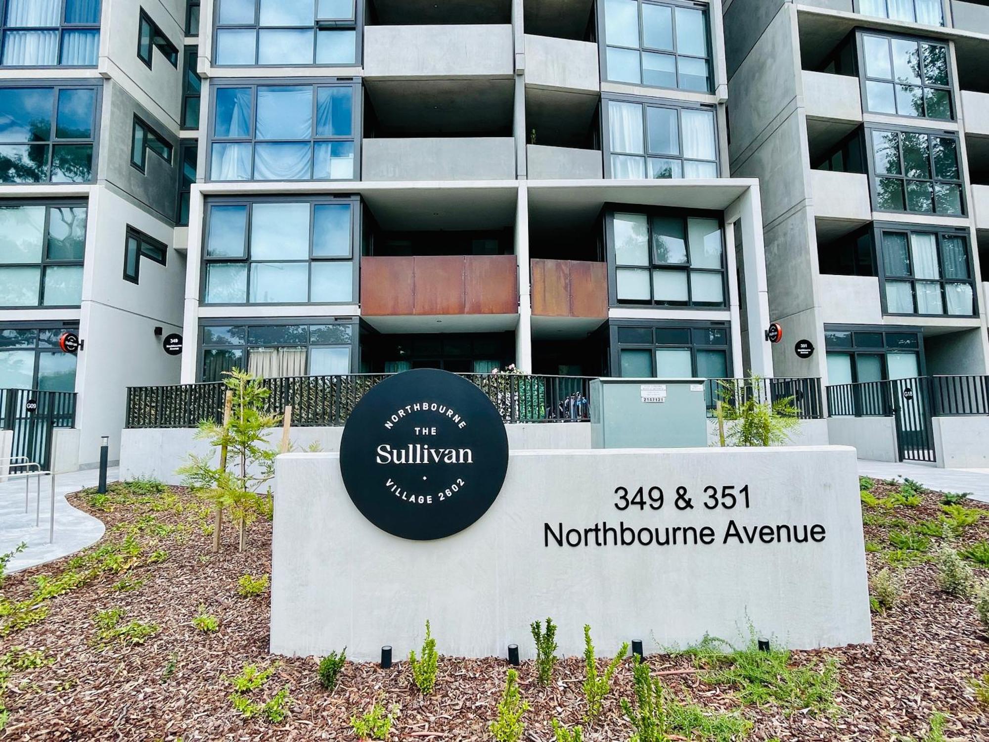 Brand New Stylish 1br Apartment, Specious Space, Free Parking, Self Check-in Apartment