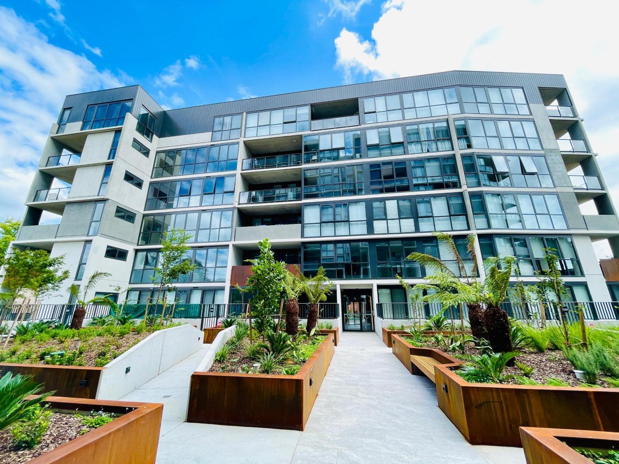 Brand New Stylish 1br Apartment, Specious Space, Free Parking, Self Check-in * Canberra
