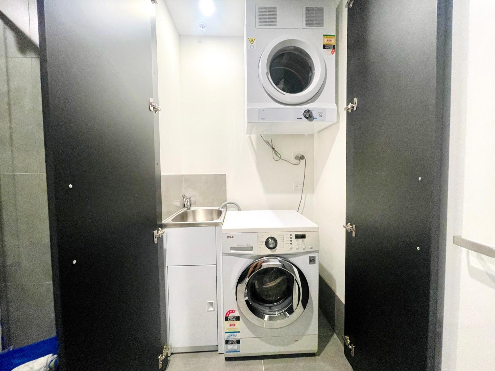 Apartment Brand New Stylish 1br Apartment, Specious Space, Free Parking, Self Check-in Canberra