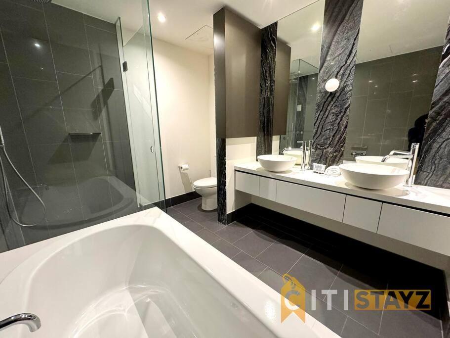 In New Acton - 2bd 2bth Apartment