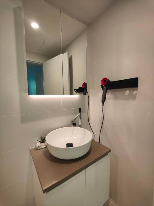 Apartment Convenient Modern 2b2b In Braddon Canberra