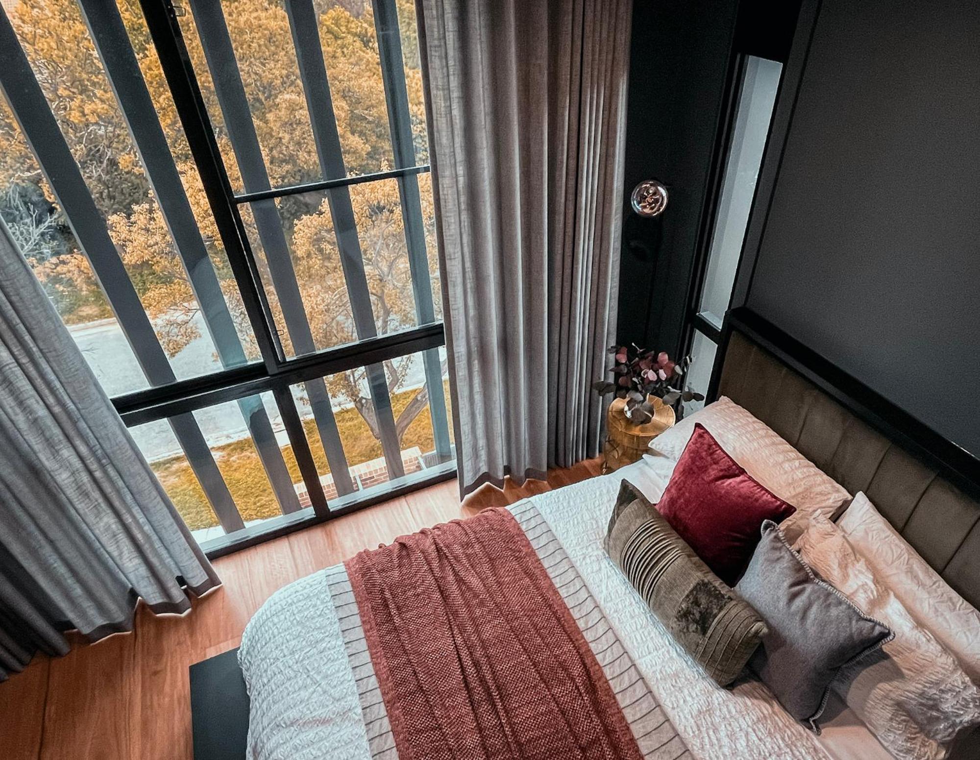 Braddon - Themed Micro In Canberra's Trendiest Neighborhood Apartment *