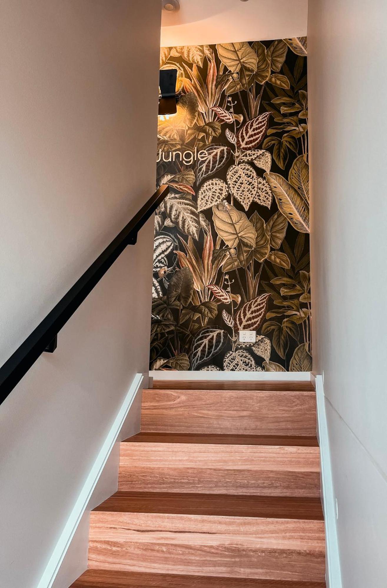 Braddon - Themed Micro In Canberra's Trendiest Neighborhood Apartment *