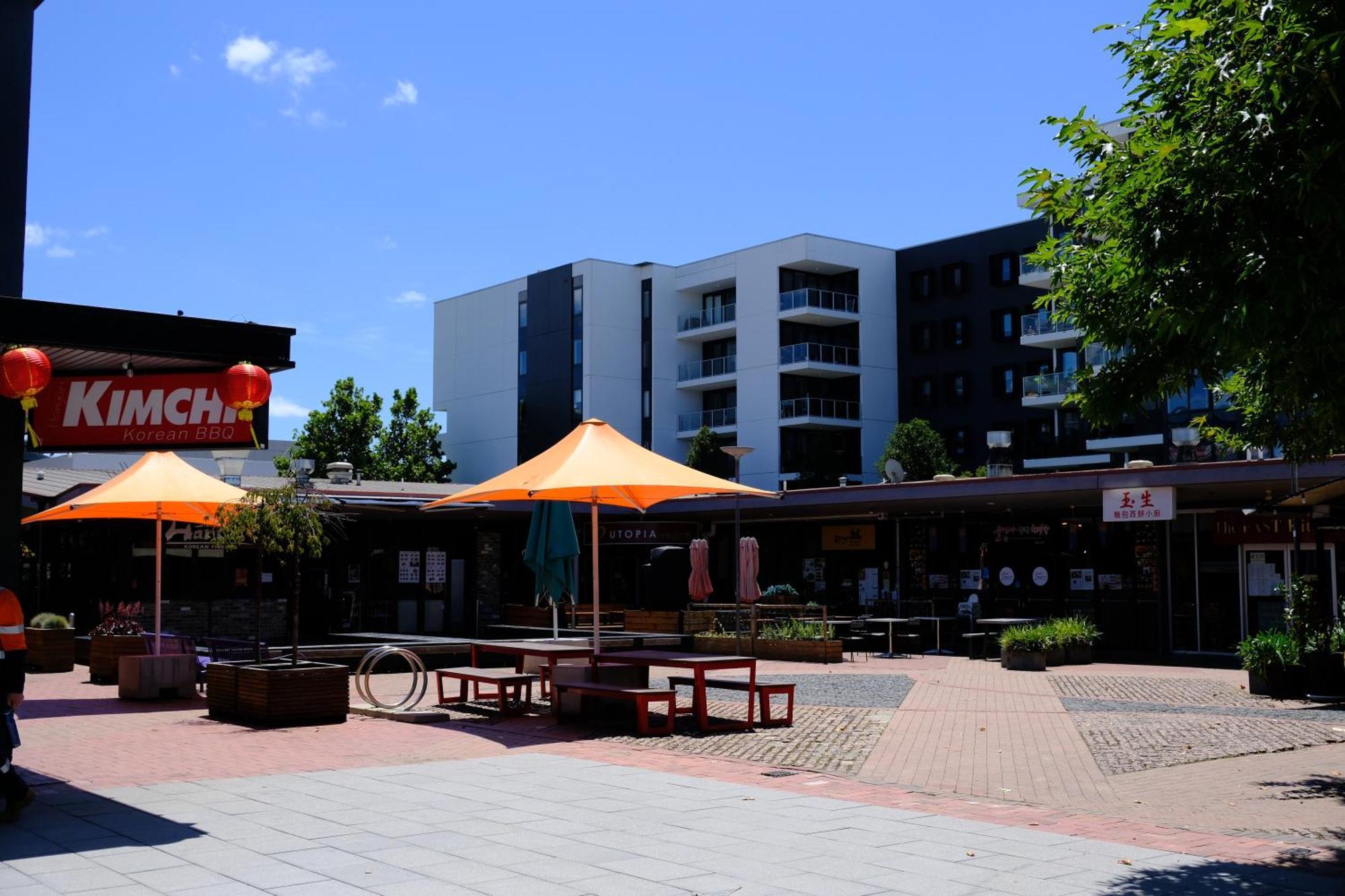 Japanese Penthouse Retreat 1b1b 2 Parking 5-min Tram-to-cbd Brekky Wifi Netflix * Canberra