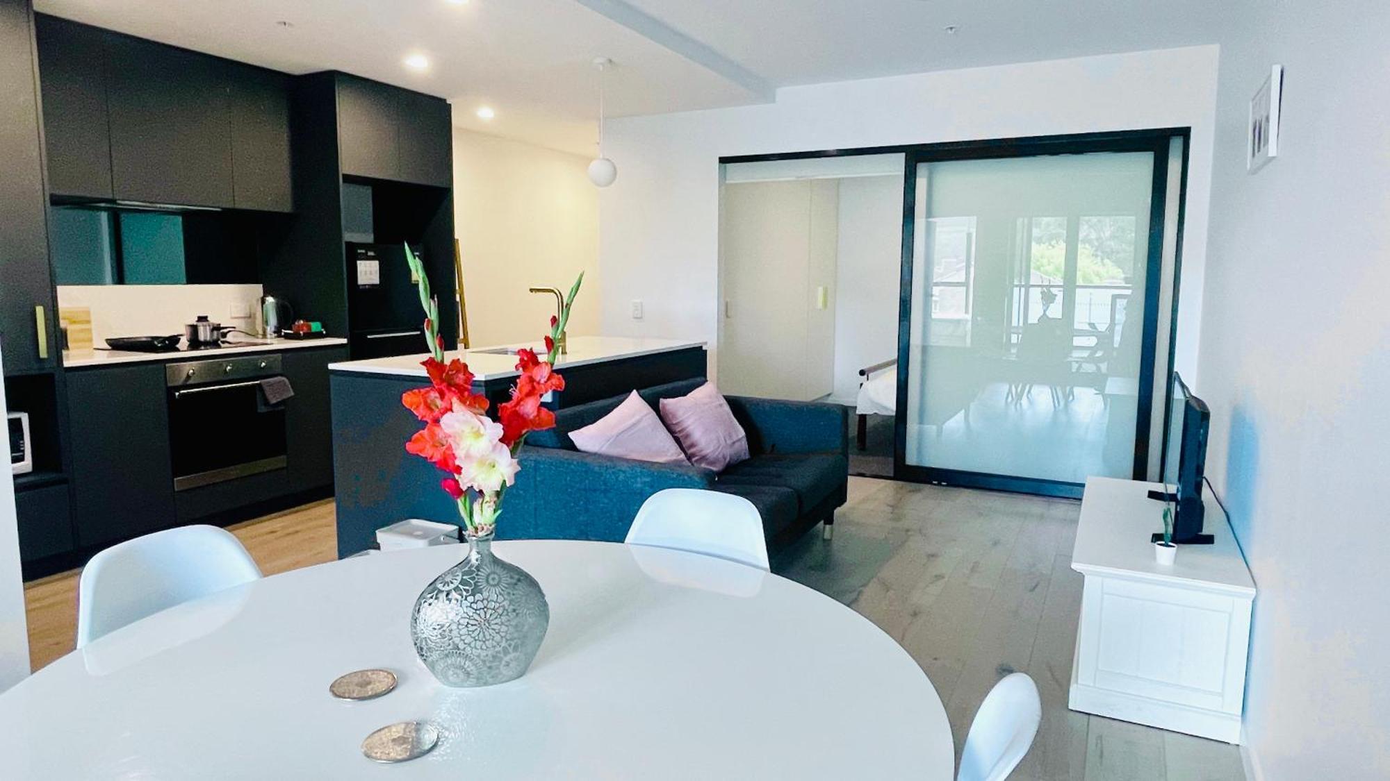 Apartment The Metropol 2br Apt, In The Heart Of Cbd 2b1b1c, Free Parking, Wi-fi