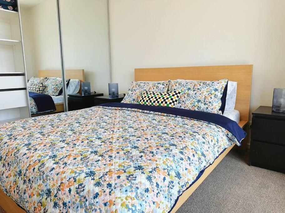 Apartment Lovely 1br Free Parking & Facing Mall Canberra