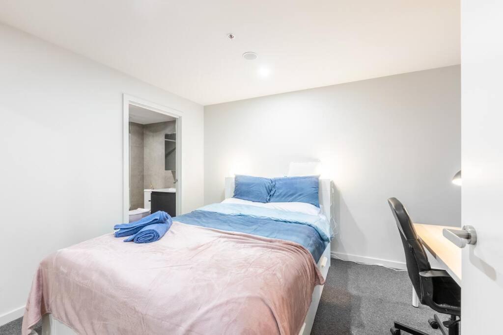 Convenient Located 2 Bedroom In Braddon Canberra