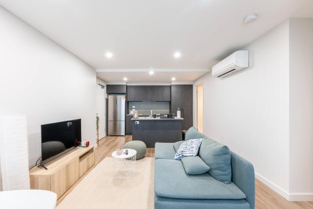 Convenient Located 2 Bedroom In Braddon * Canberra