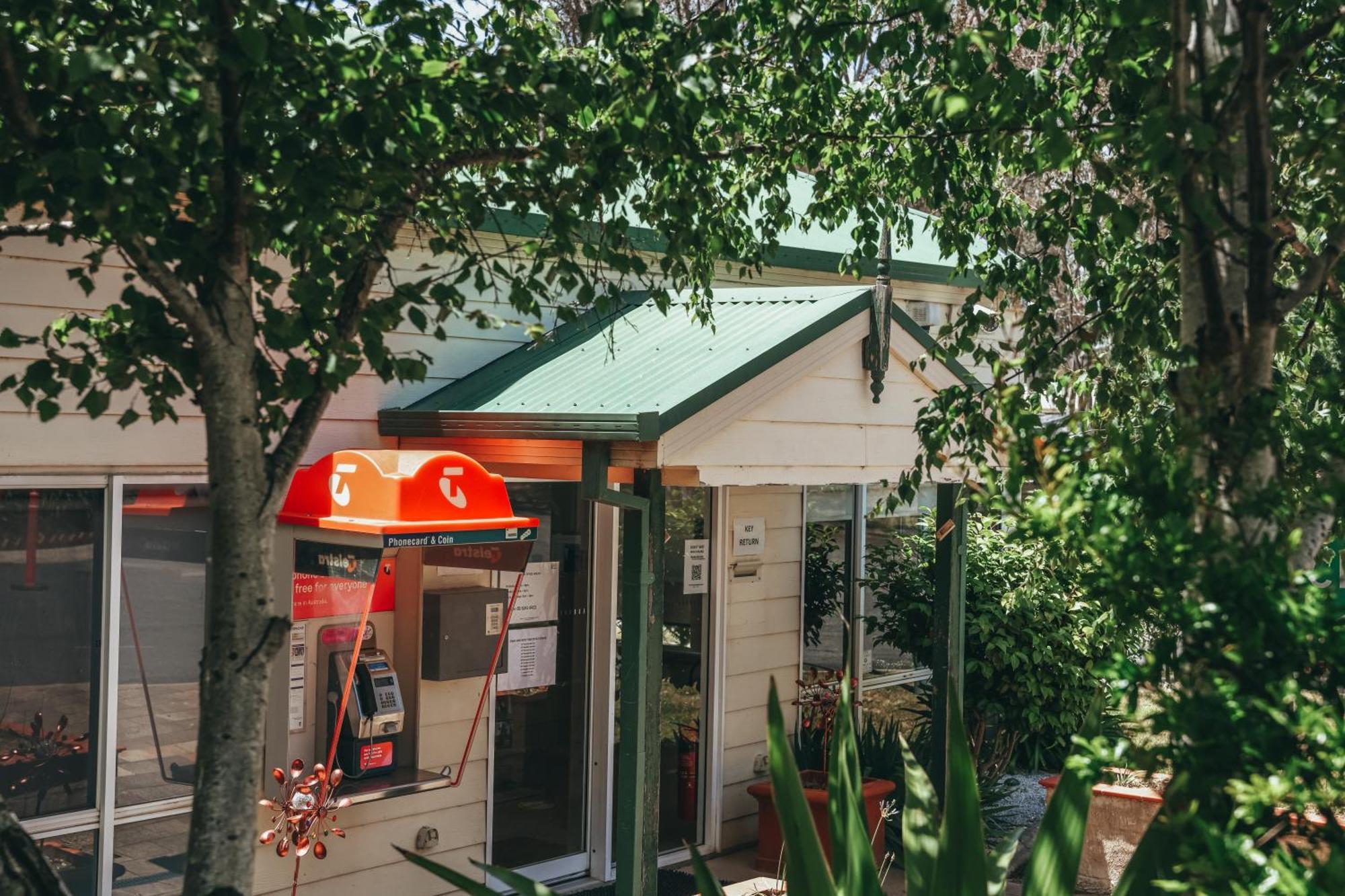 Eaglehawk Park Holiday park *