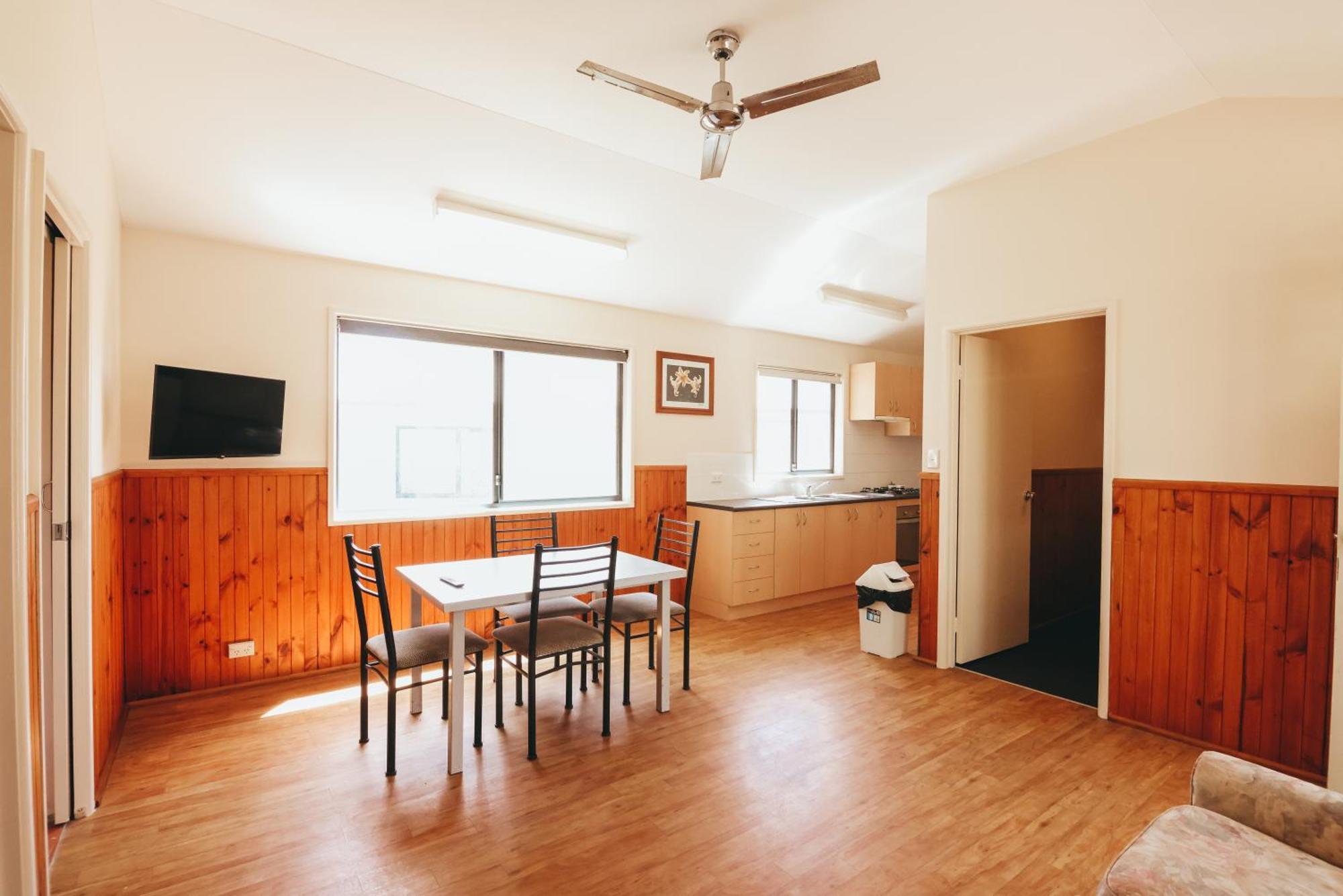 Eaglehawk Park Holiday park *