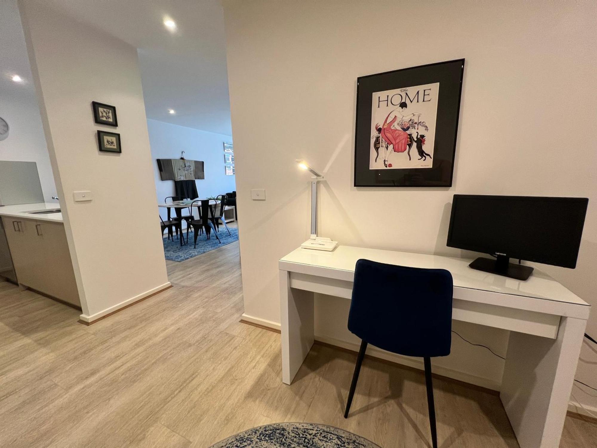 Apartment Envy 11 Luxe Spacious 1br Apt Braddon Wifi Wine Secure Parking