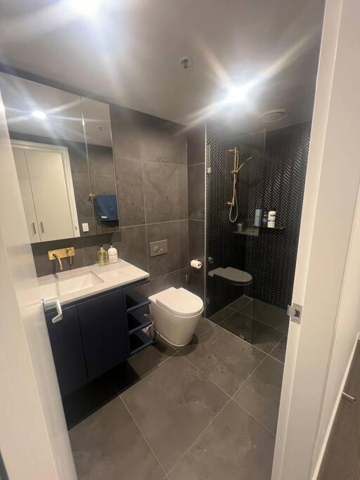 Cbd - Pool - Sleeps 4 - Parking Apartment