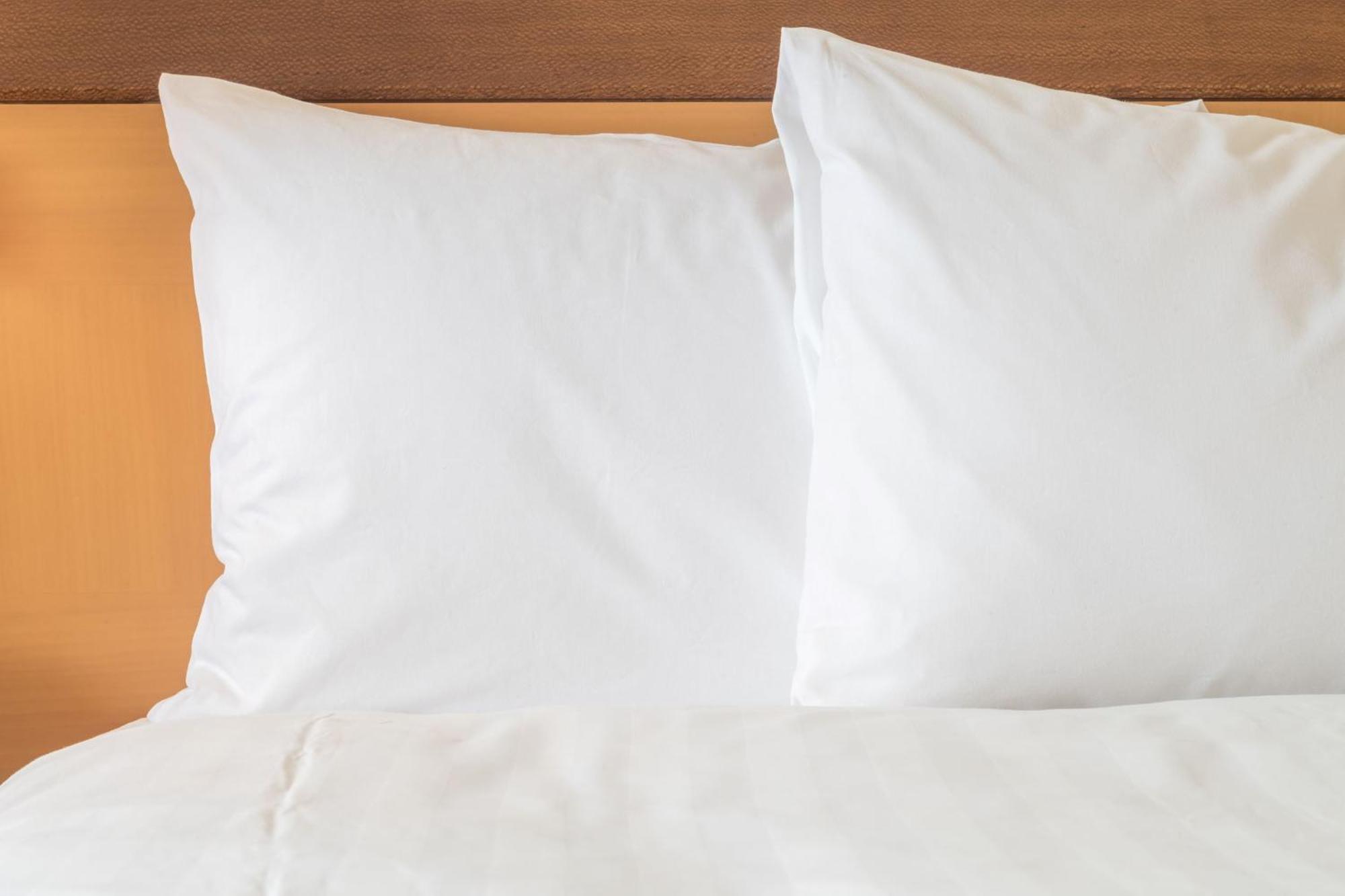 Crowne Plaza By Ihg Hotel