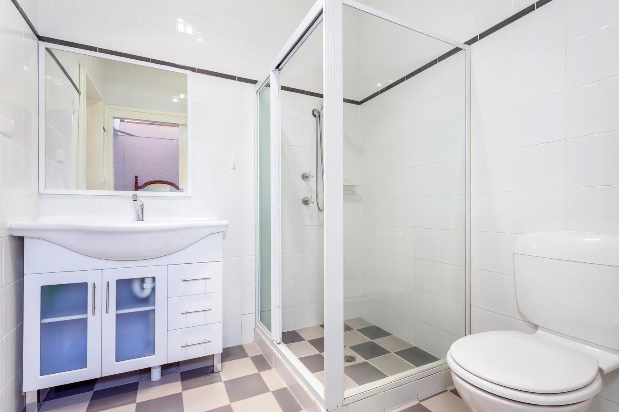 Tuggeranong Short #06c - Sleeps 6 Apartment Canberra