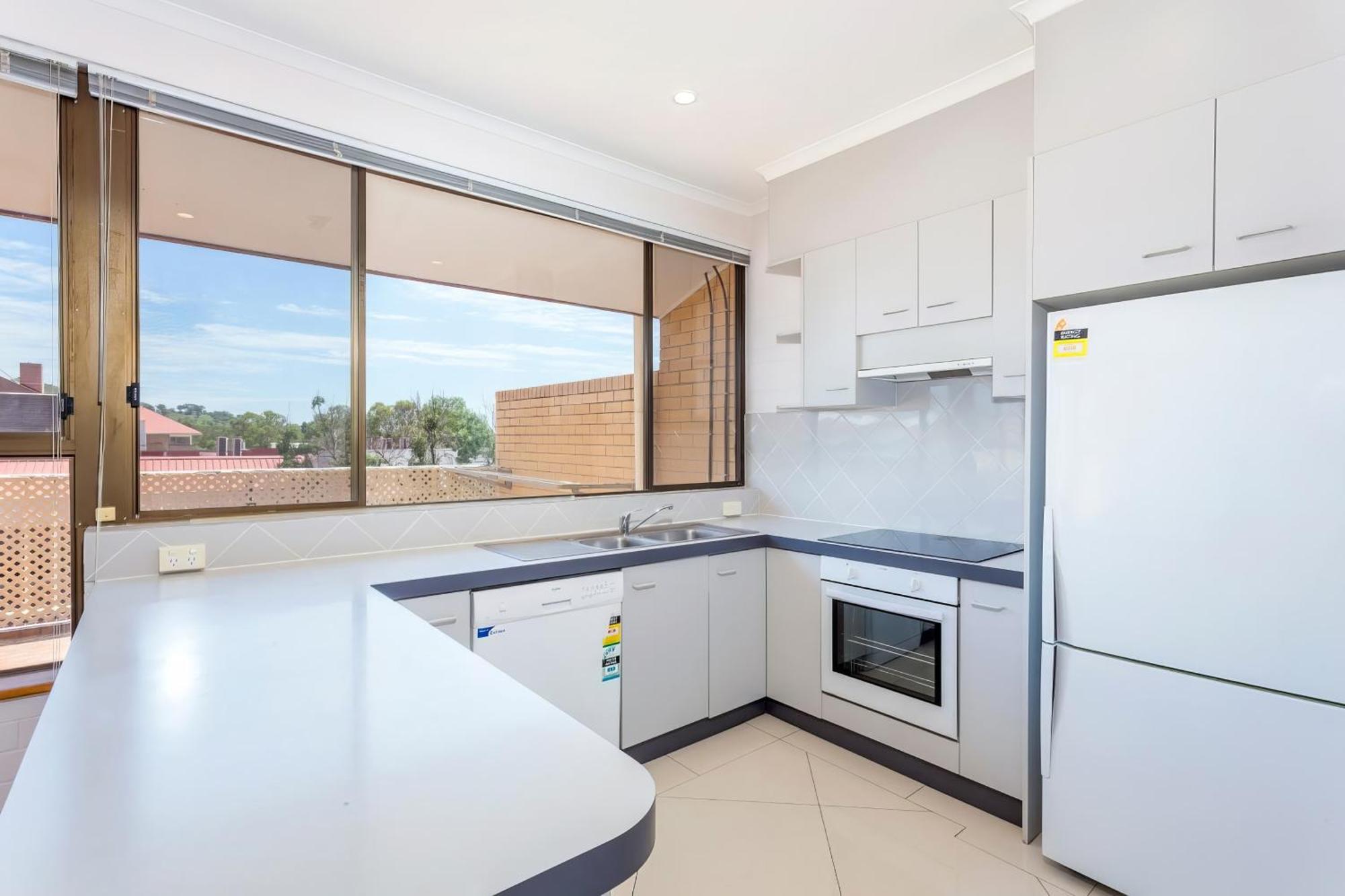 Apartment Tuggeranong Short #06c - Sleeps 6