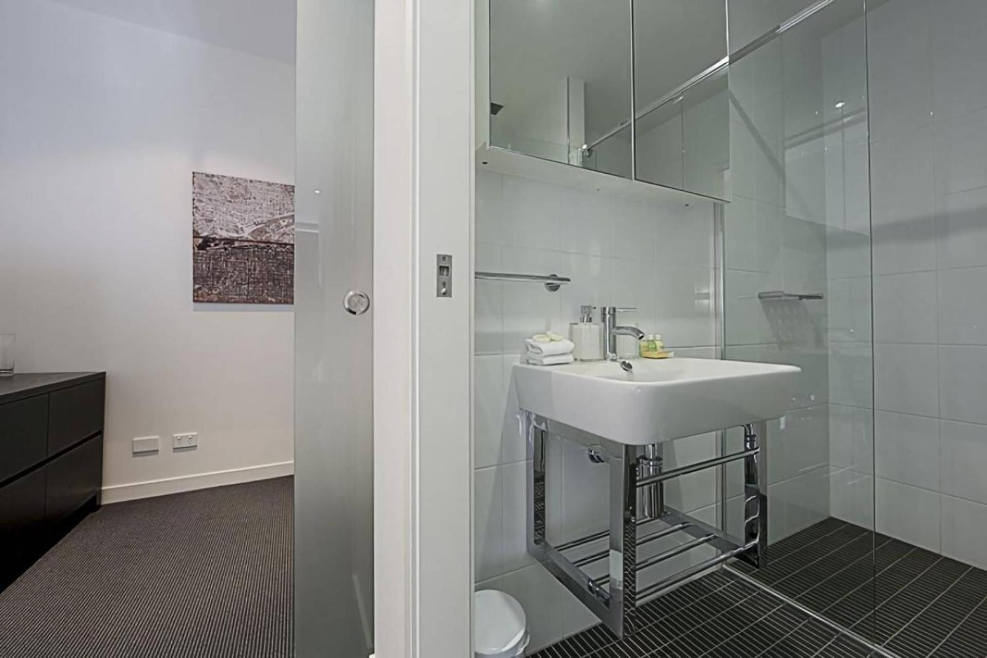 Apartment Mode 220 Braddon Act