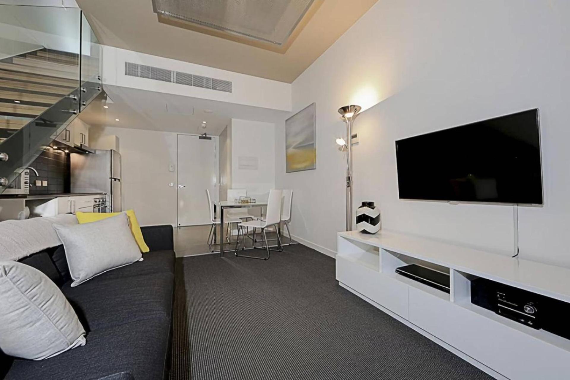 Mode 220 Braddon Act Apartment