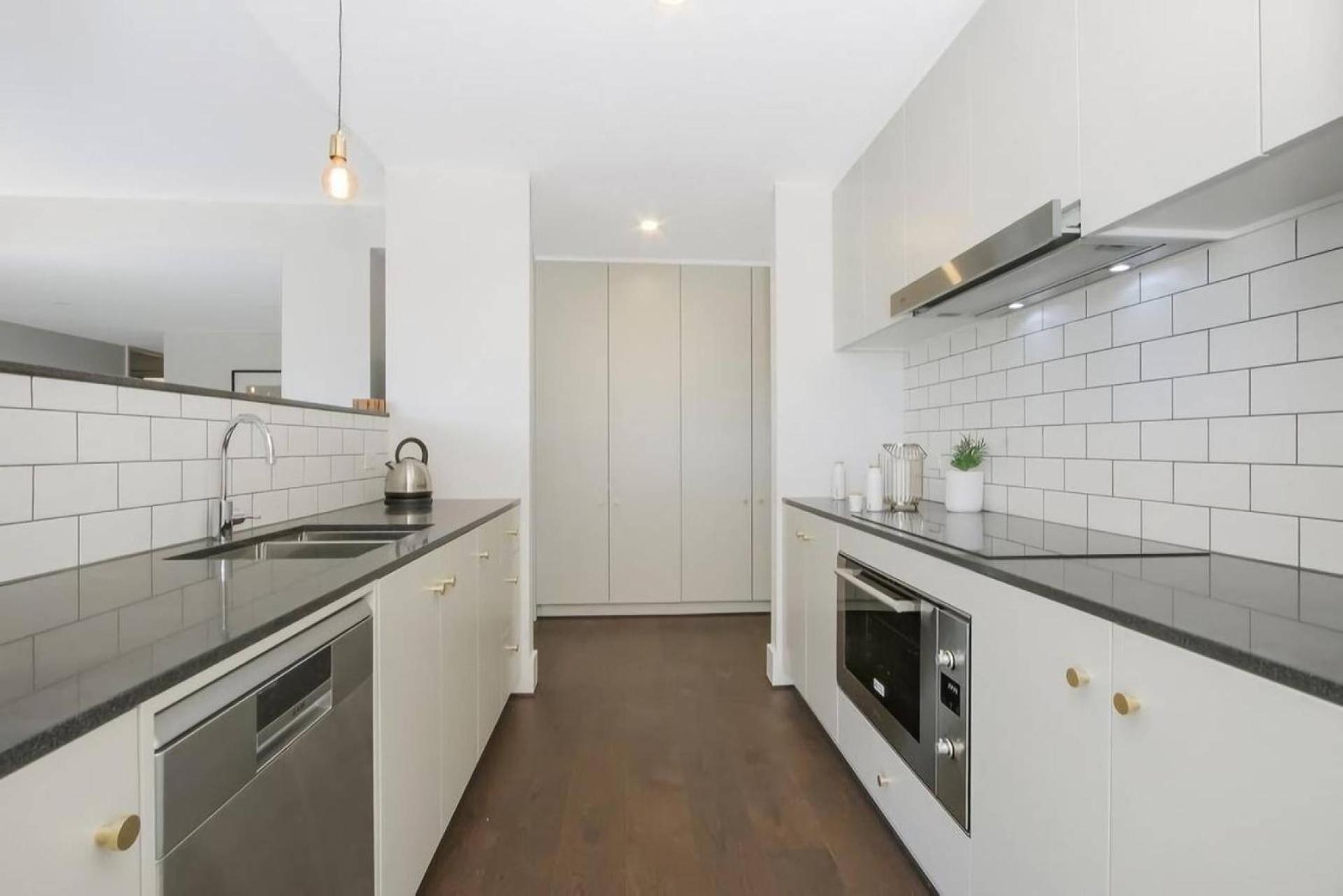 - Kingston Foreshore Apartment Canberra