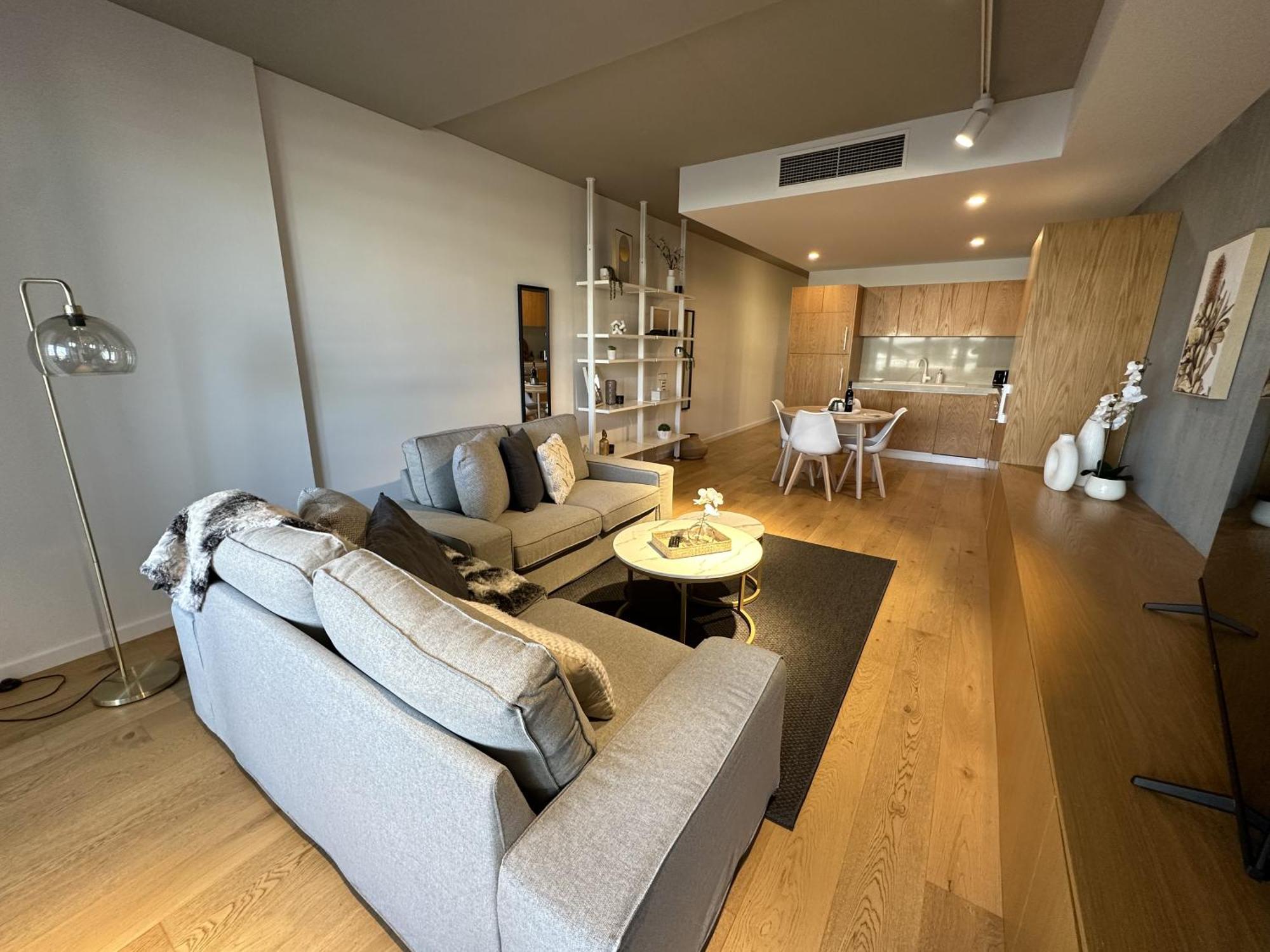 Palko - Luxury In The Canberra