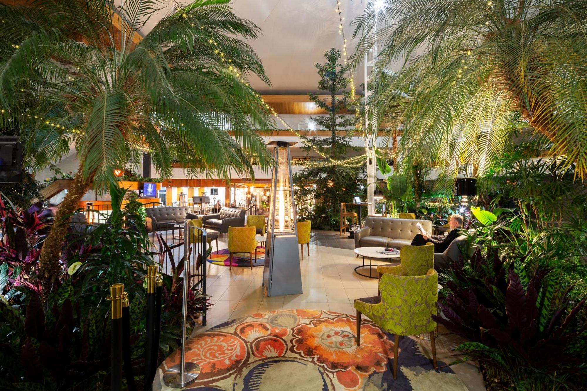 Pavilion On Northbourne Hotel 4*