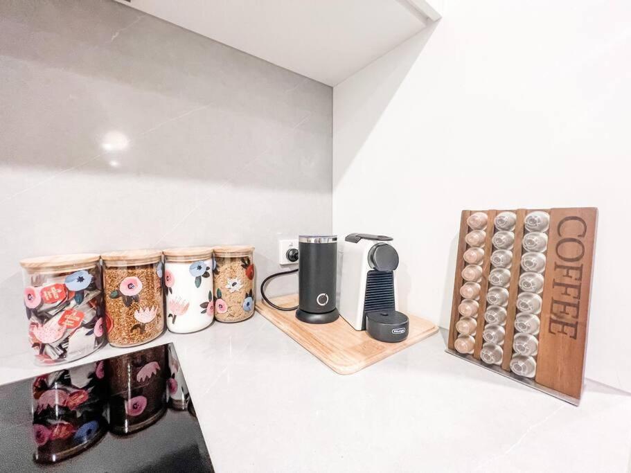 Heart Of - Pool - Parking - Self Check-in Apartment Canberra