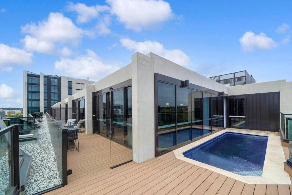 Apartment Heart Of - Pool - Parking - Self Check-in *