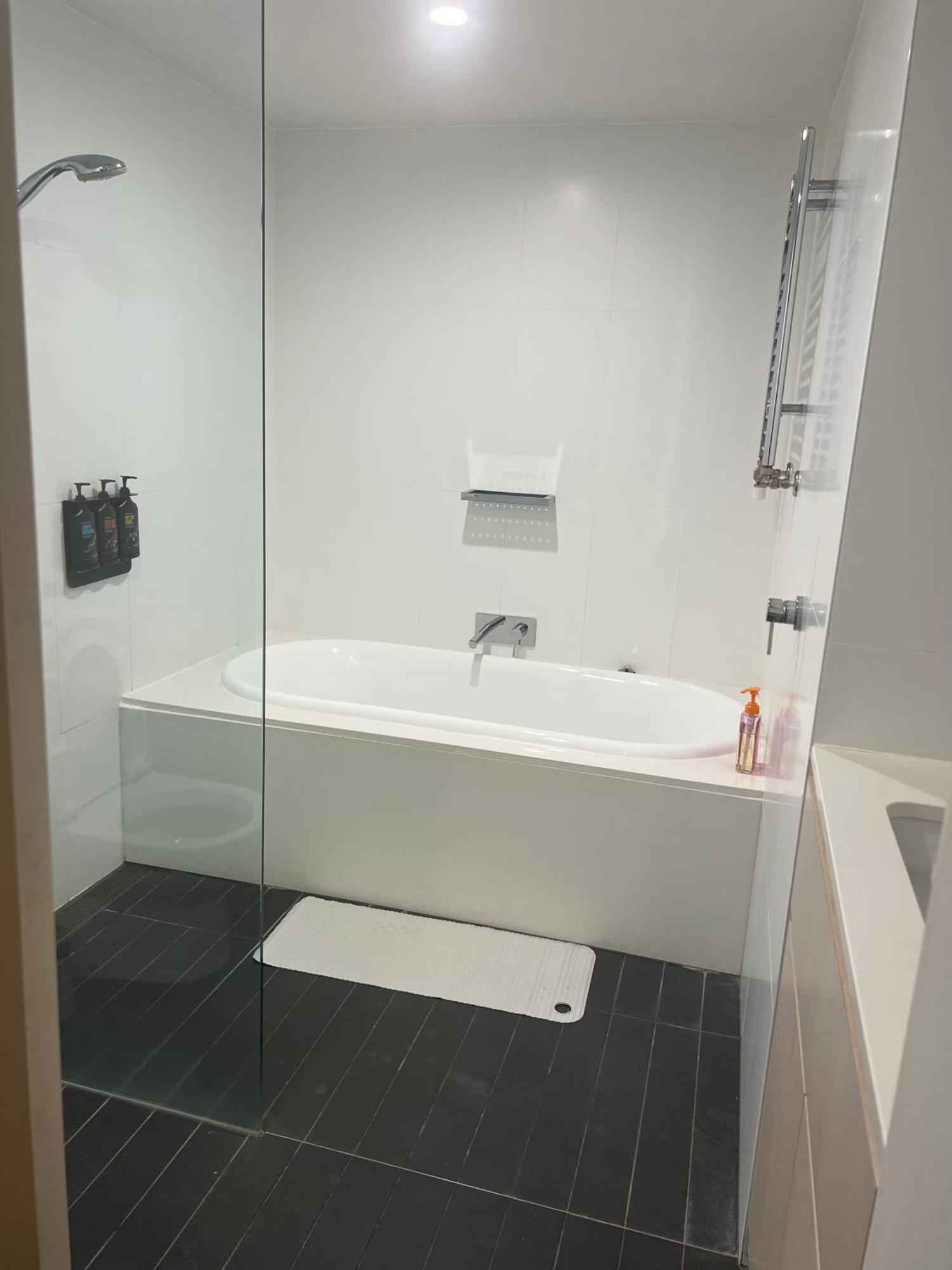 2 Bedroom Eco Living At Nishi Apartment Canberra