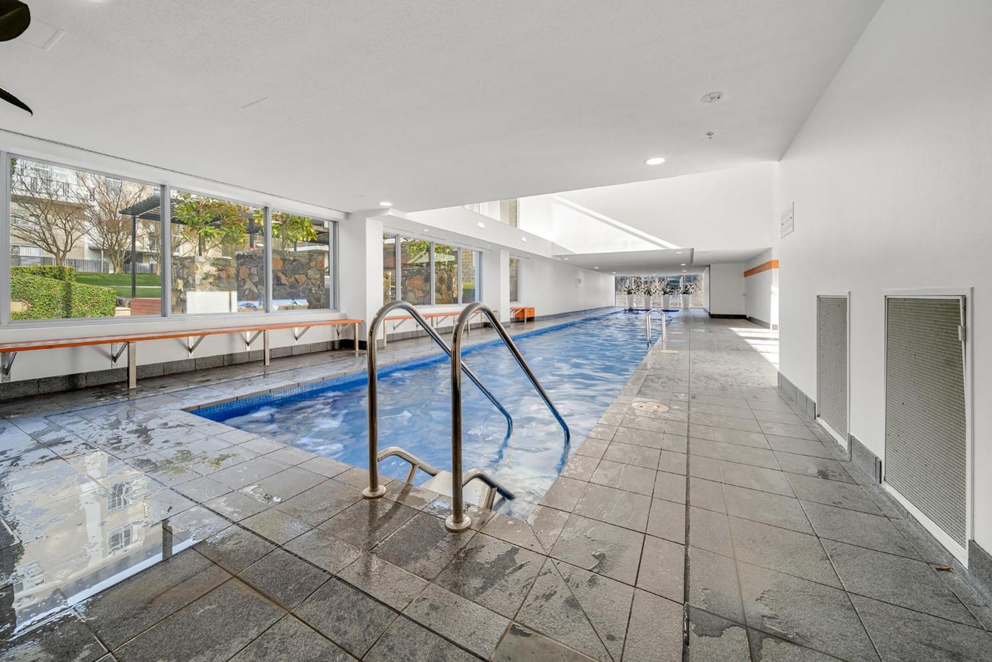 High-rise Cbd 1-bed With Pool & Other Amenities