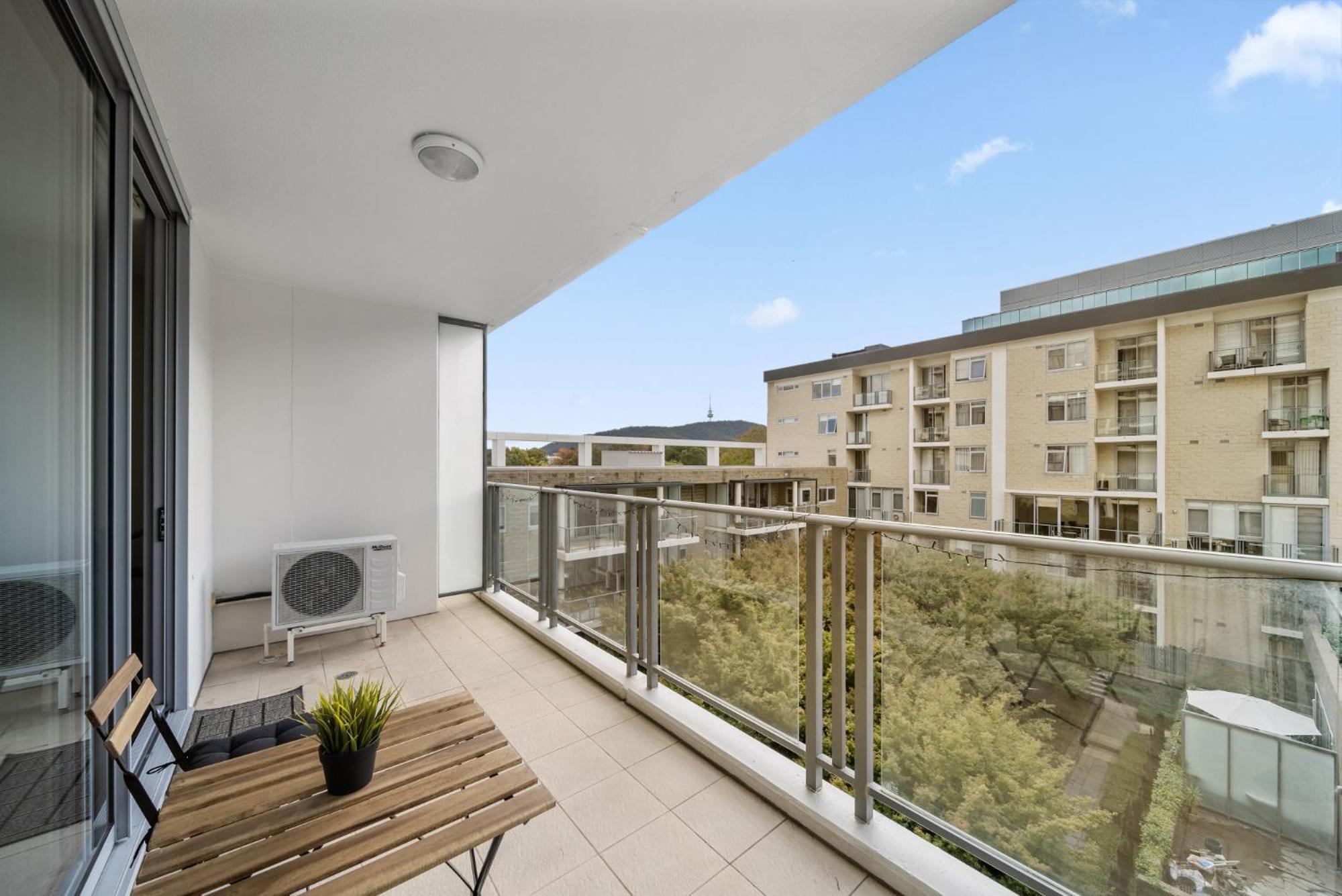 Apartment High-rise Cbd 1-bed With Pool & Other Amenities