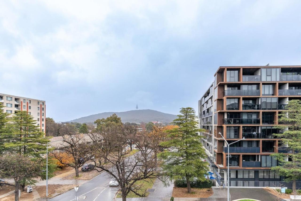 Roomy 2br 2ba City-centre * Canberra